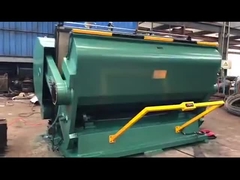 Piegando e tagliatrice