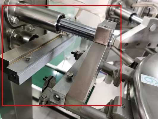 Materiale da otturazione rotatorio dell'azoto di microonda della macchina imballatrice 2000kg di sigillamento del sacco di carta del sacchetto del popcorn