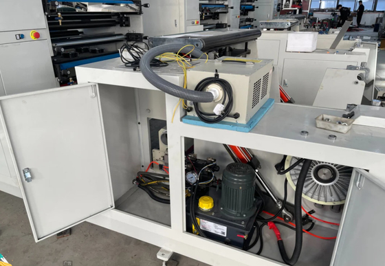 Macchina da stampa flexo per etichette adesive Haijing Carta in rotolo 1 colore 50HZ