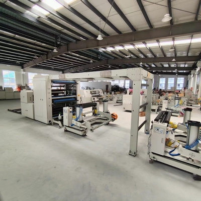 Macchina da taglio completamente automatica a tre servo per carta da 45-450 g ad alta velocità