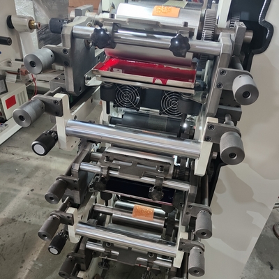 250 mm Lunghezza 180 mm Larghezza Maglietta ad alta velocità Flexo 5-60 m/min Velocità 0.15 mm Precisione