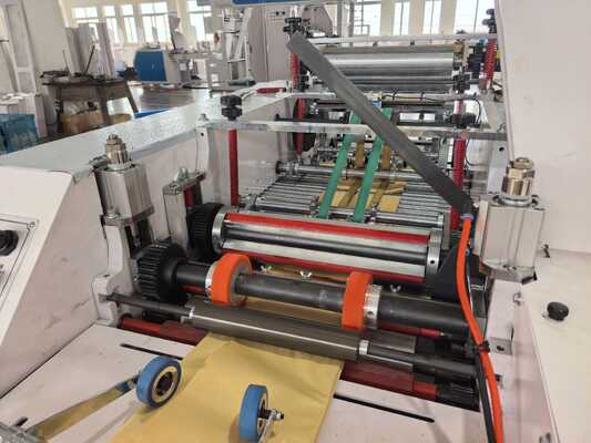 Macchina per sigillare e tagliare sacchetti di carta Kraft con larghezza da 420 a 600 mm e rotolo di stampa in ceramica a 400 maglie