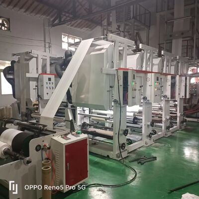 Diametro della vite 55 mm 2 o 65 mm 2 mm Film Extruder Machine Potenza totale 11-21kw Capacità di estrusione da 100 a 500 kg h per l'estrusione di pellicole di plastica