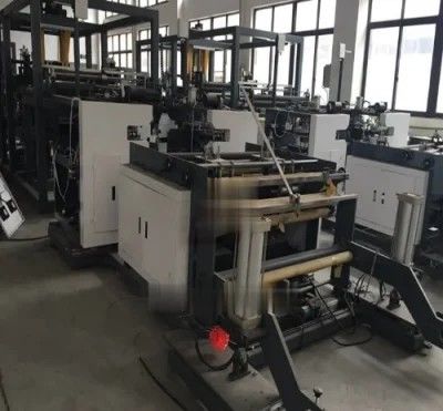 Borsa non tessuta completamente automatica della maniglia che fa la borsa del panno della macchina 380V che fa macchina