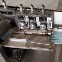 sacco di carta automatico 220V che fa macchina 380V, maschera automatica 2000W che fa macchina
